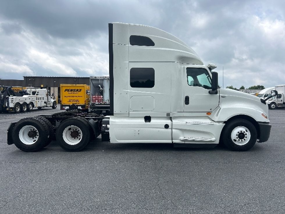 Sleeper Tractor-Heavy Duty Tractors-International-2020-LT625-Greensboro-NC-450,532\n\t\tmiles-$ 53,250 - Image 8