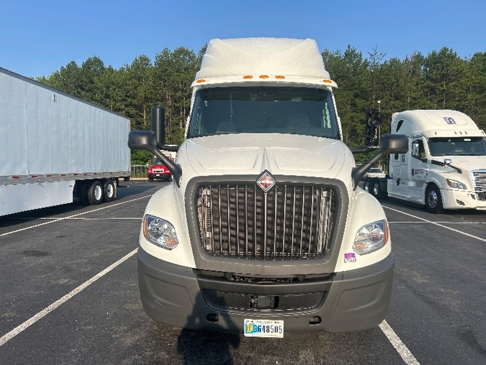 Sleeper Tractor-Heavy Duty Tractors-International-2020-LT625-Greensboro-NC-458,282\n\t\tmiles-$ 52,750 - Image 2