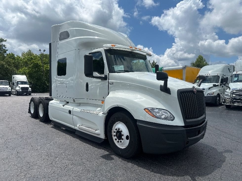 Sleeper Tractor-Heavy Duty Tractors-International-2020-LT625-Greensboro-NC-459,863\n\t\tmiles-$ 53,750 - Image 1