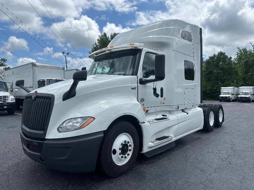 Sleeper Tractor-Heavy Duty Tractors-International-2020-LT625-Greensboro-NC-459,863\n\t\tmiles-$ 53,750 - Image 3