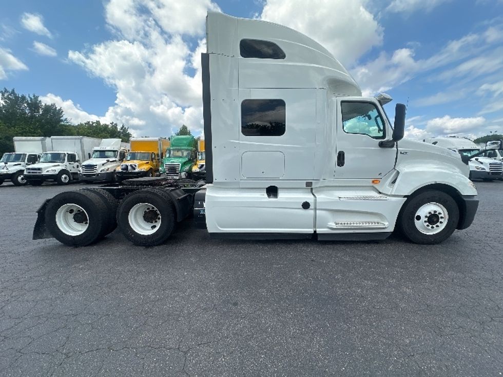 Sleeper Tractor-Heavy Duty Tractors-International-2020-LT625-Greensboro-NC-459,863\n\t\tmiles-$ 53,750 - Image 8
