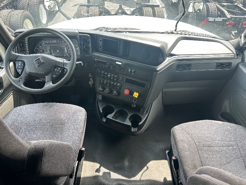 Sleeper Tractor-Heavy Duty Tractors-International-2020-LT625-Greensboro-NC-467,297\n\t\tmiles-$ 53,250 - Image 11