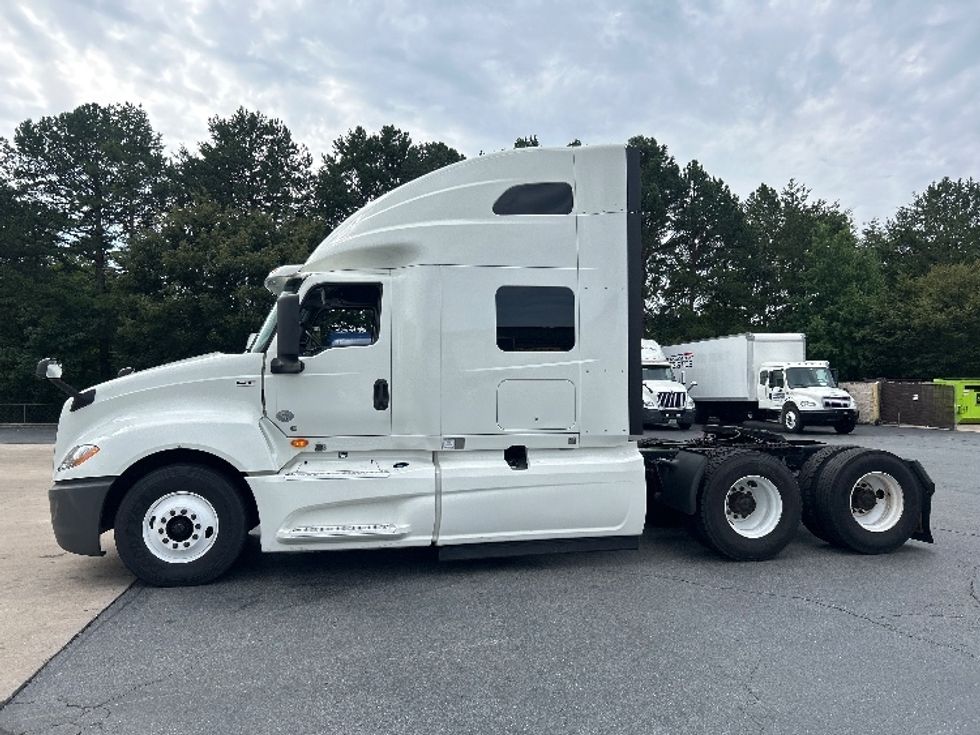 Sleeper Tractor-Heavy Duty Tractors-International-2020-LT625-Greensboro-NC-469,436\n\t\tmiles-$ 54,500 - Image 4