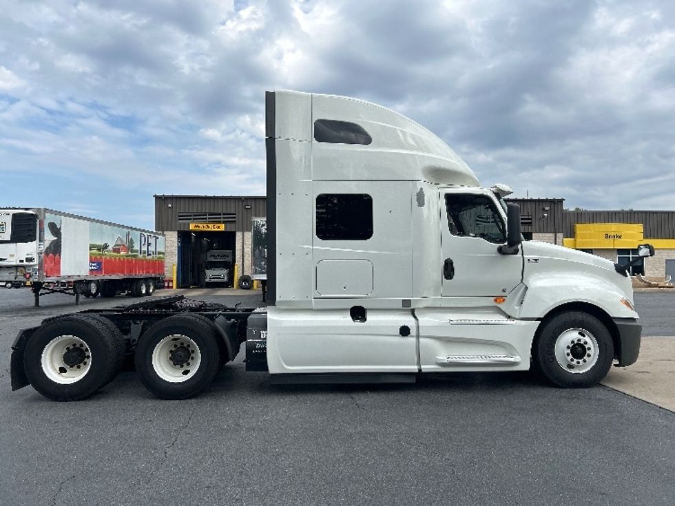 Sleeper Tractor-Heavy Duty Tractors-International-2020-LT625-Greensboro-NC-469,436\n\t\tmiles-$ 54,500 - Image 8