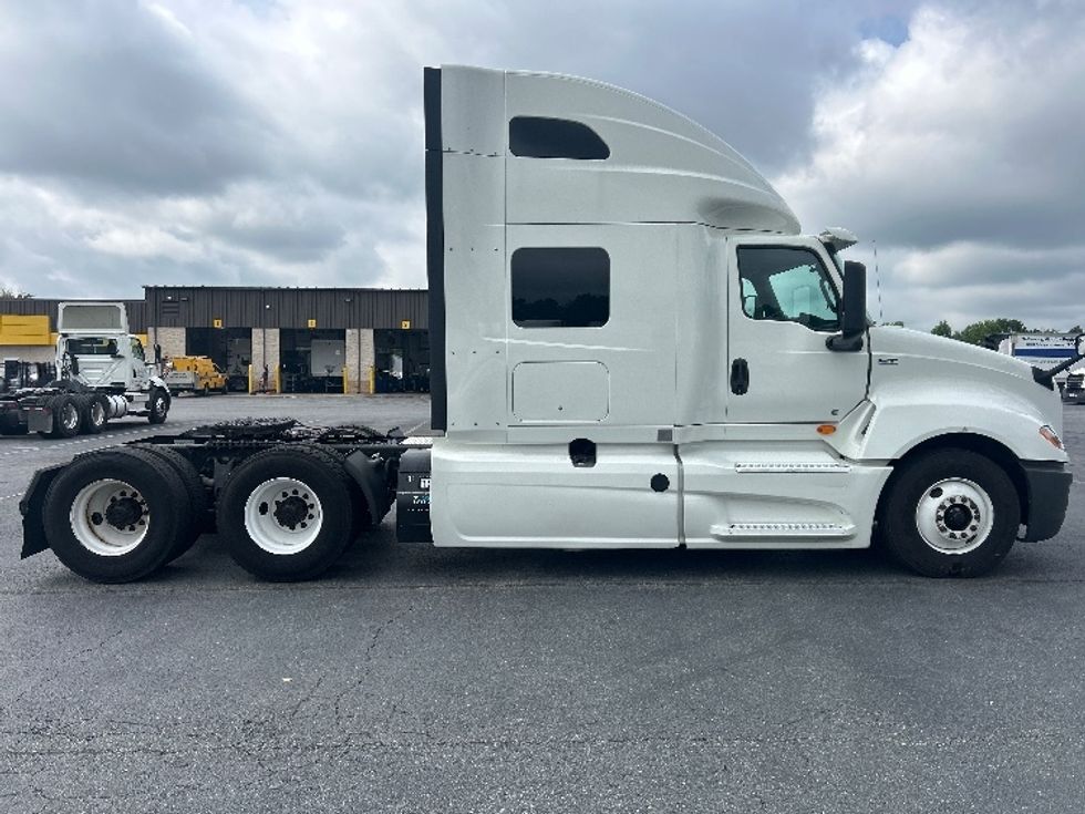 Sleeper Tractor-Heavy Duty Tractors-International-2020-LT625-Greensboro-NC-470,130\n\t\tmiles-$ 52,250 - Image 8