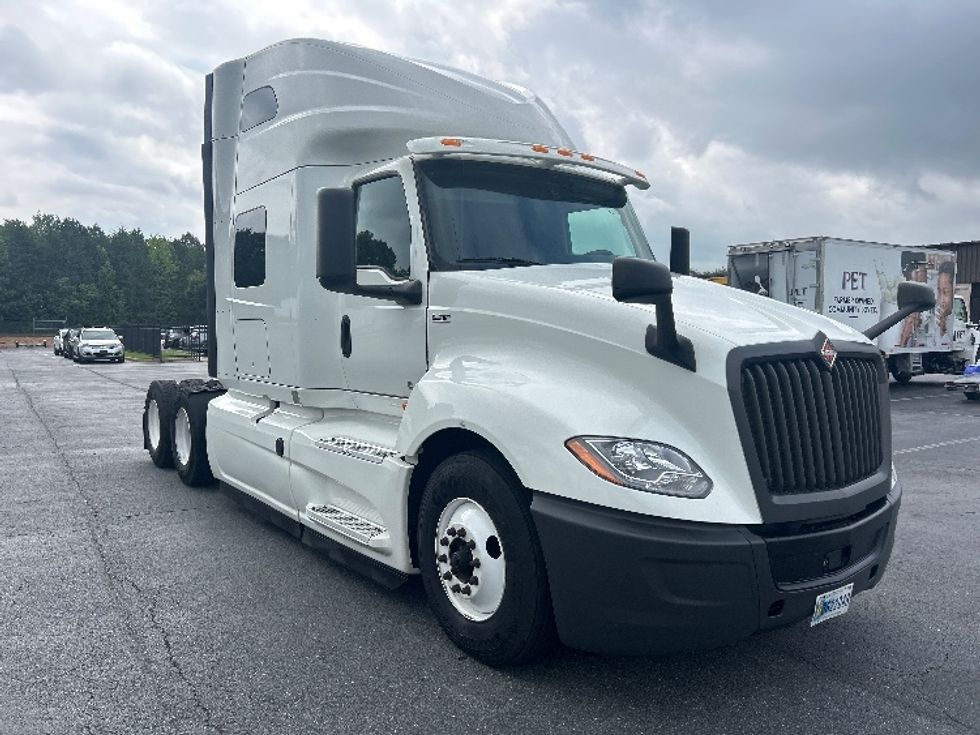 Sleeper Tractor-Heavy Duty Tractors-International-2020-LT625-Greensboro-NC-472,452\n\t\tmiles-$ 52,250 - Image 1
