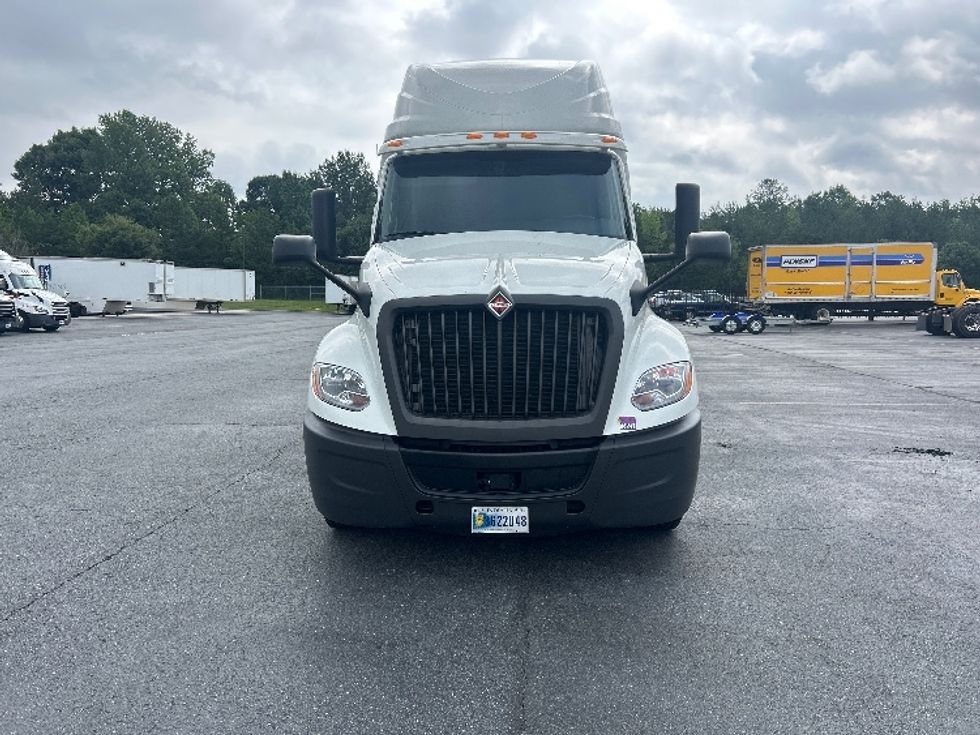 Sleeper Tractor-Heavy Duty Tractors-International-2020-LT625-Greensboro-NC-472,452\n\t\tmiles-$ 52,250 - Image 2