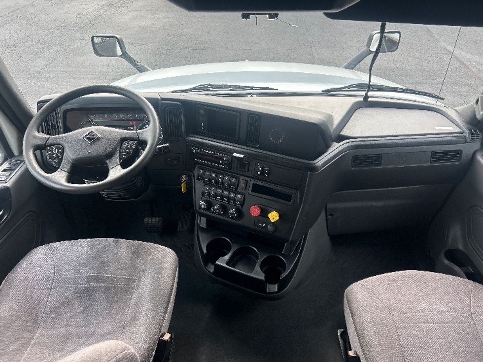 Sleeper Tractor-Heavy Duty Tractors-International-2020-LT625-Greensboro-NC-473,375\n\t\tmiles-$ 52,000 - Image 12