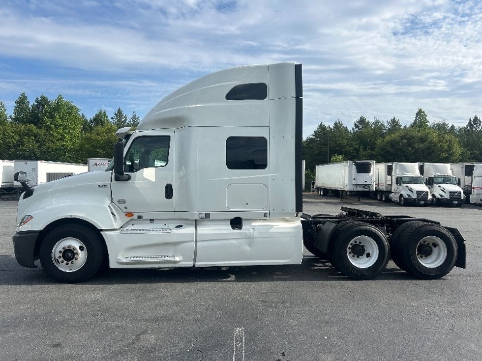 Sleeper Tractor-Heavy Duty Tractors-International-2020-LT625-Greensboro-NC-473,375\n\t\tmiles-$ 52,000 - Image 4