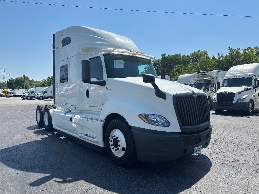 Sleeper Tractor-Heavy Duty Tractors-International-2020-LT625-Greensboro-NC-482,565\n\t\tmiles-$ 48,500 - Image 1