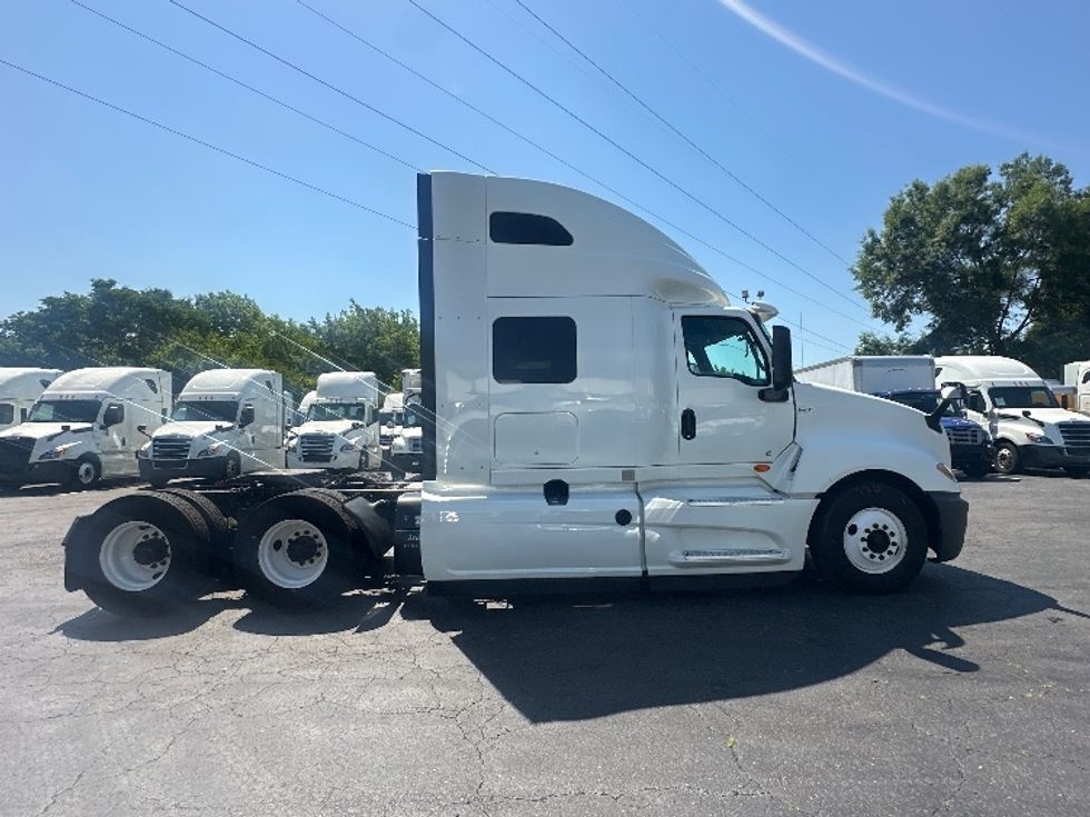 Sleeper Tractor-Heavy Duty Tractors-International-2020-LT625-Greensboro-NC-482,565\n\t\tmiles-$ 48,500 - Image 8