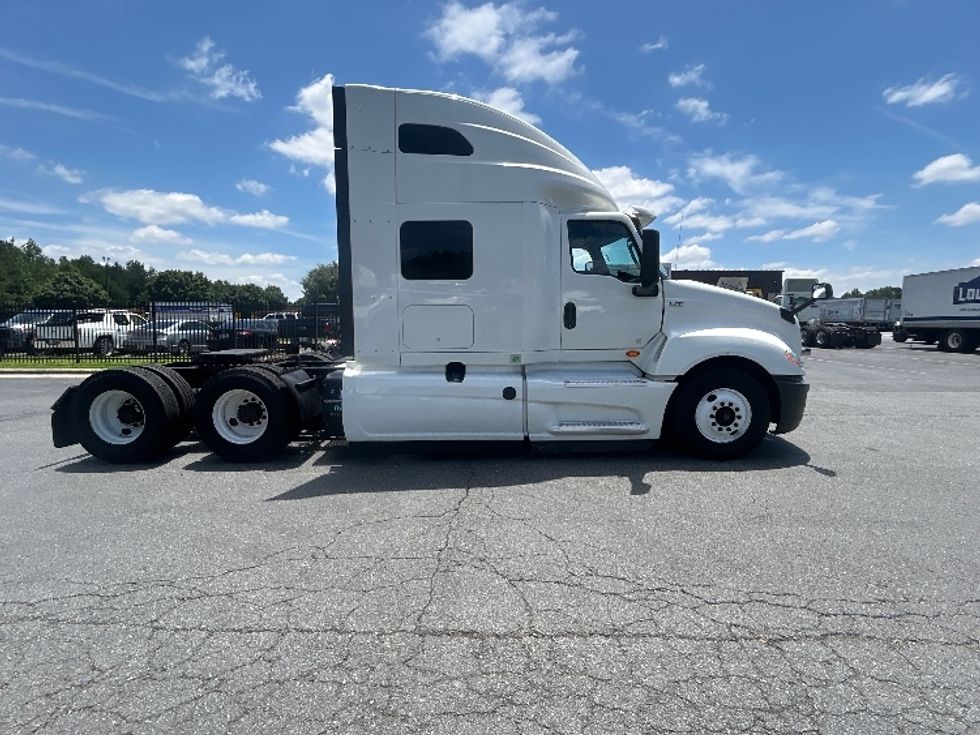 Sleeper Tractor-Heavy Duty Tractors-International-2020-LT625-Greensboro-NC-483,616\n\t\tmiles-$ 51,500 - Image 7