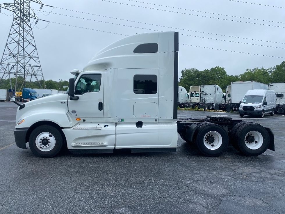 Sleeper Tractor-Heavy Duty Tractors-International-2020-LT625-Greensboro-NC-487,741\n\t\tmiles-$ 46,500 - Image 4