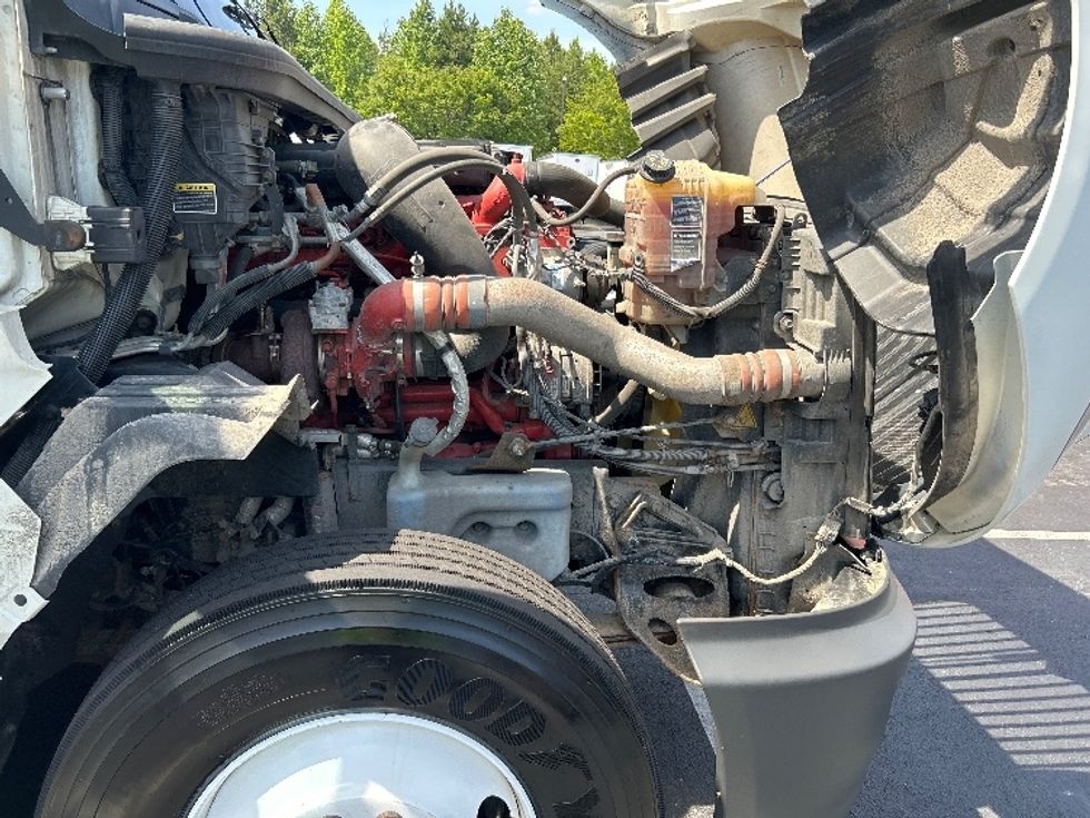 Sleeper Tractor-Heavy Duty Tractors-International-2020-LT625-Greensboro-NC-490,255\n\t\tmiles-$ 49,000 - Image 19
