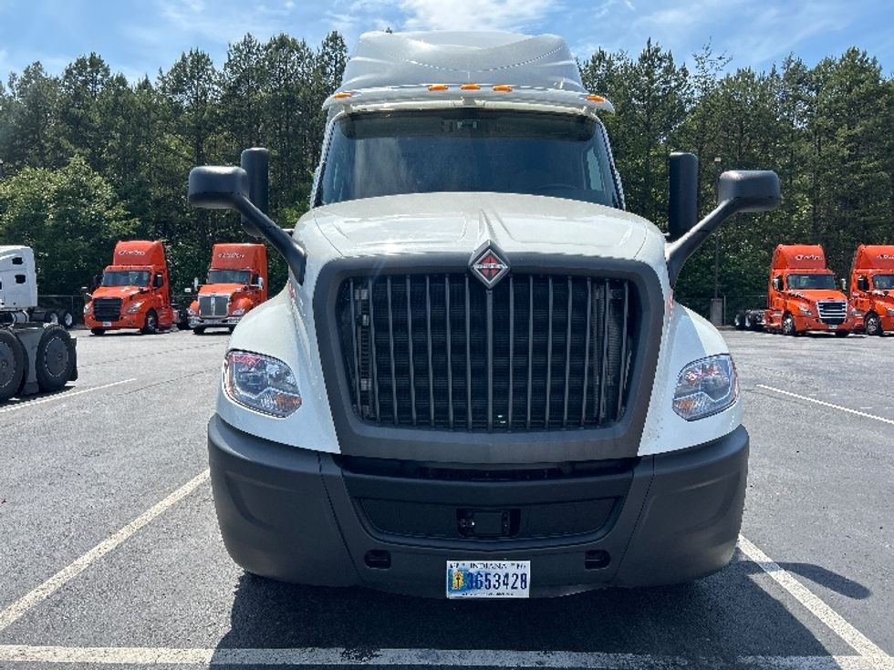 Sleeper Tractor-Heavy Duty Tractors-International-2020-LT625-Greensboro-NC-490,255\n\t\tmiles-$ 49,000 - Image 2