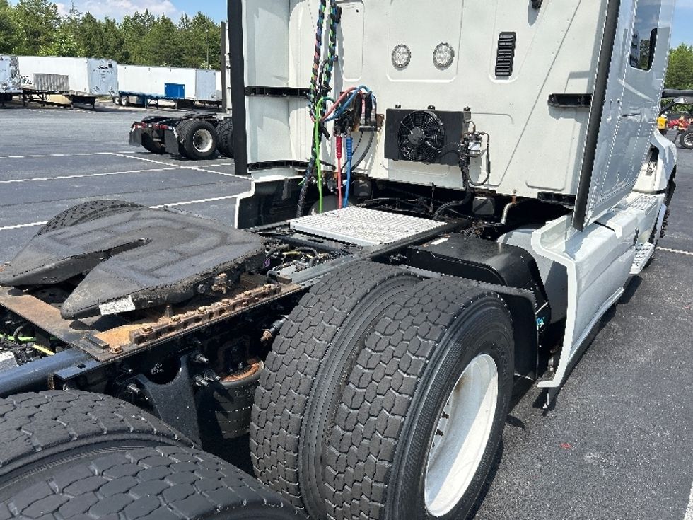 Sleeper Tractor-Heavy Duty Tractors-International-2020-LT625-Greensboro-NC-490,255\n\t\tmiles-$ 49,000 - Image 22
