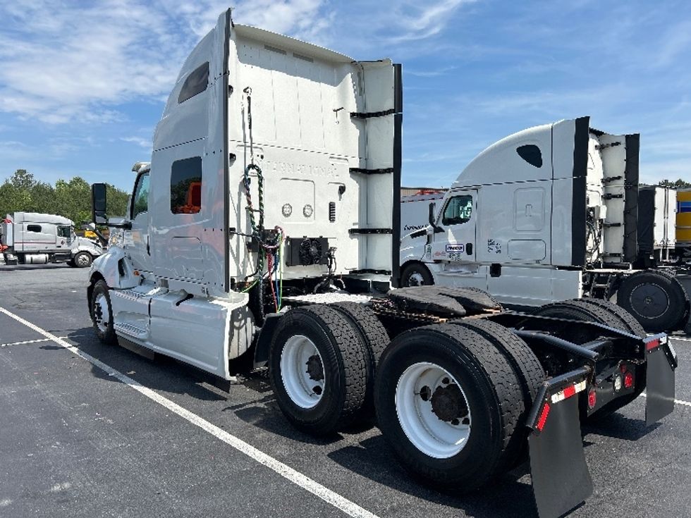 Sleeper Tractor-Heavy Duty Tractors-International-2020-LT625-Greensboro-NC-490,255\n\t\tmiles-$ 49,000 - Image 5