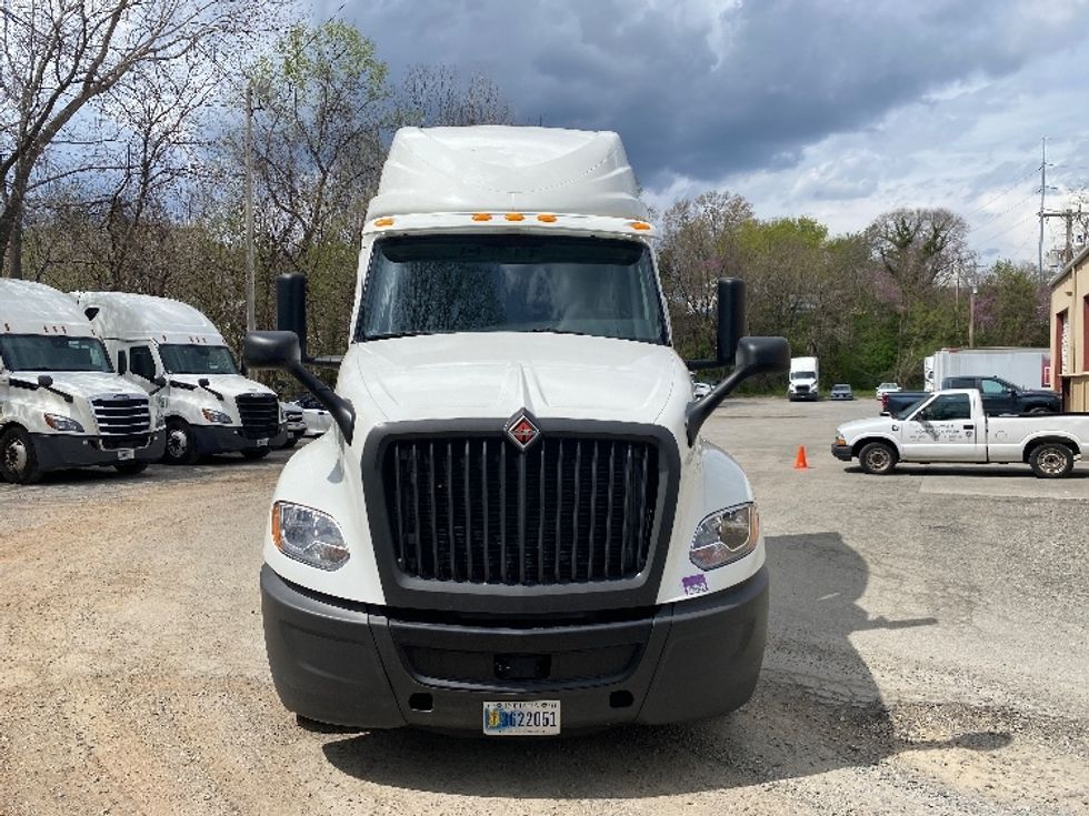 Sleeper Tractor-Heavy Duty Tractors-International-2020-LT625-Greensboro-NC-498,065\n\t\tmiles-$ 44,000 - Image 2