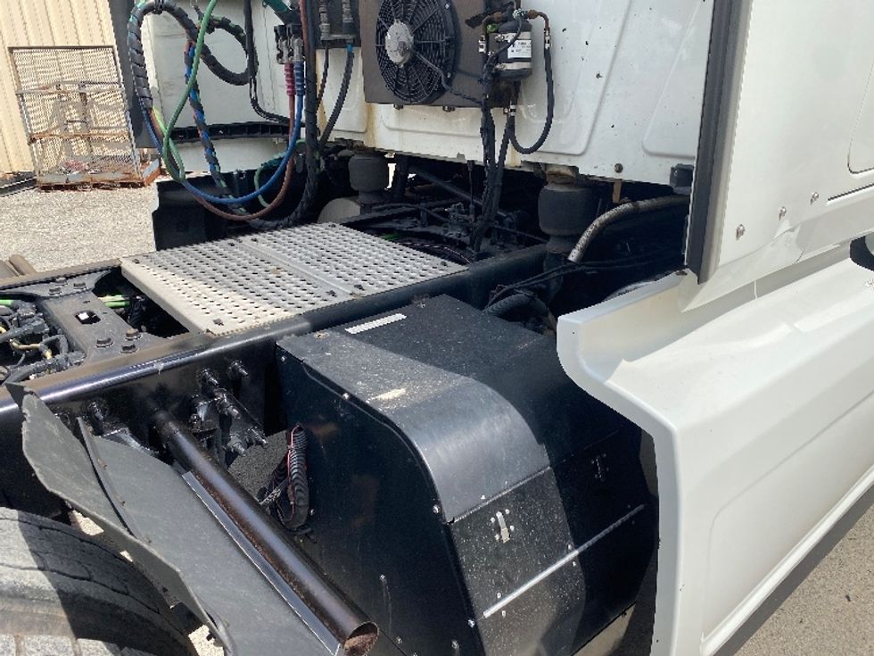 Sleeper Tractor-Heavy Duty Tractors-International-2020-LT625-Greensboro-NC-498,065\n\t\tmiles-$ 44,000 - Image 22