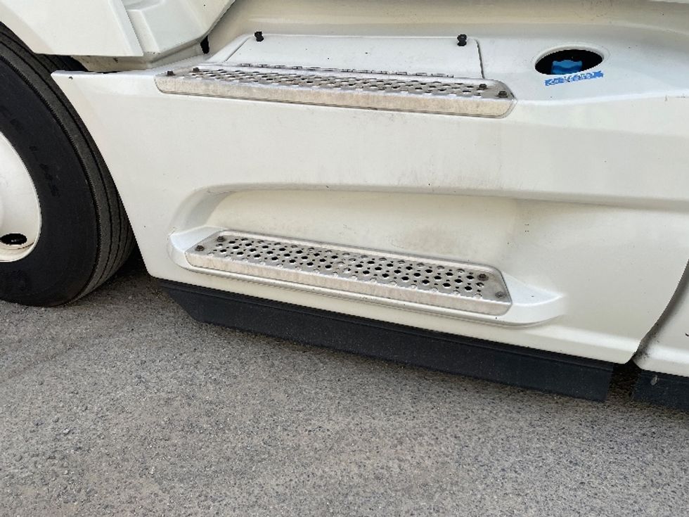 Sleeper Tractor-Heavy Duty Tractors-International-2020-LT625-Greensboro-NC-498,065\n\t\tmiles-$ 44,000 - Image 27