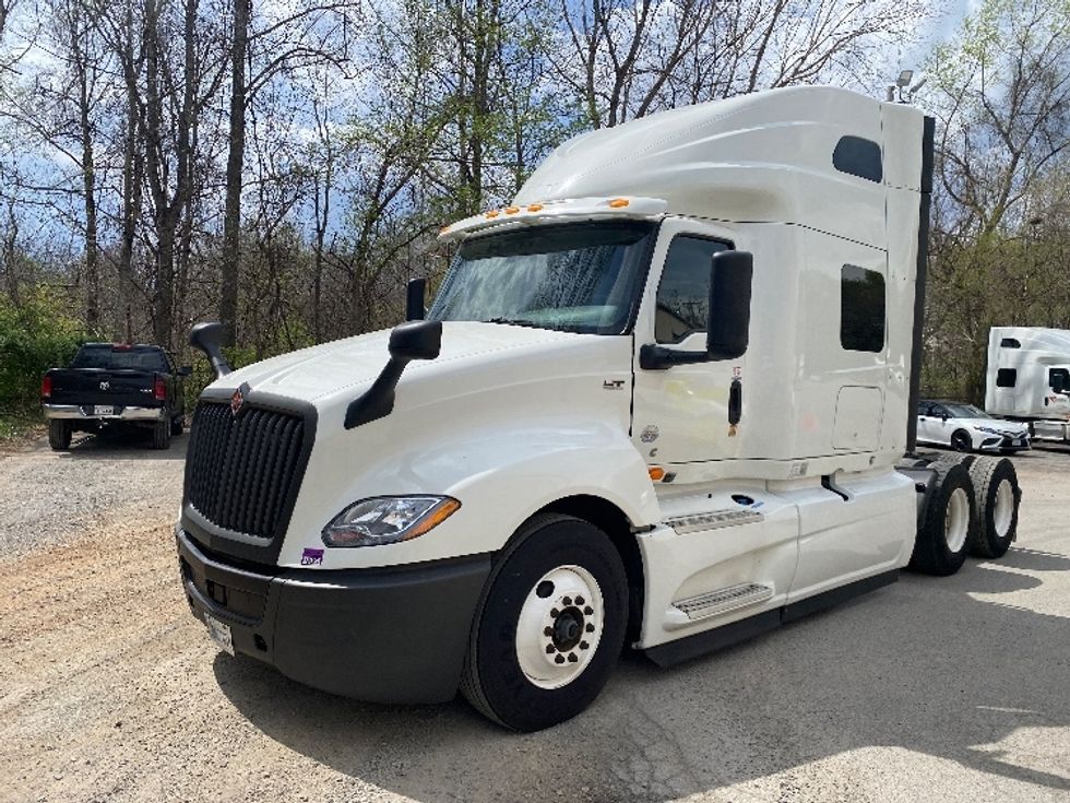 Sleeper Tractor-Heavy Duty Tractors-International-2020-LT625-Greensboro-NC-498,065\n\t\tmiles-$ 44,000 - Image 3