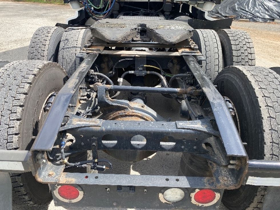 Sleeper Tractor-Heavy Duty Tractors-International-2020-LT625-Greensboro-NC-498,065\n\t\tmiles-$ 44,000 - Image 6