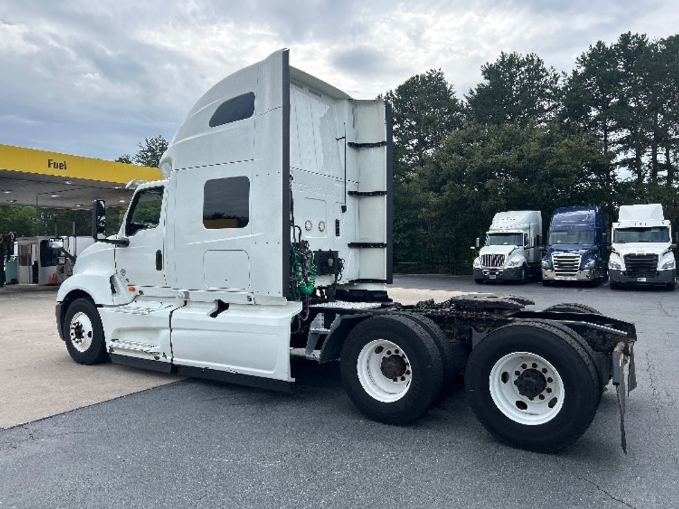 Sleeper Tractor-Heavy Duty Tractors-International-2020-LT625-Greensboro-NC-500,070\n\t\tmiles-$ 52,750 - Image 5