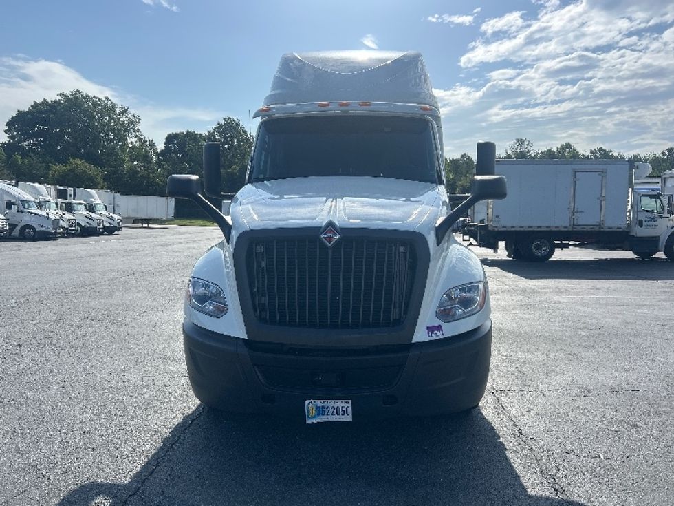 Sleeper Tractor-Heavy Duty Tractors-International-2020-LT625-Greensboro-NC-519,191\n\t\tmiles-$ 50,500 - Image 2