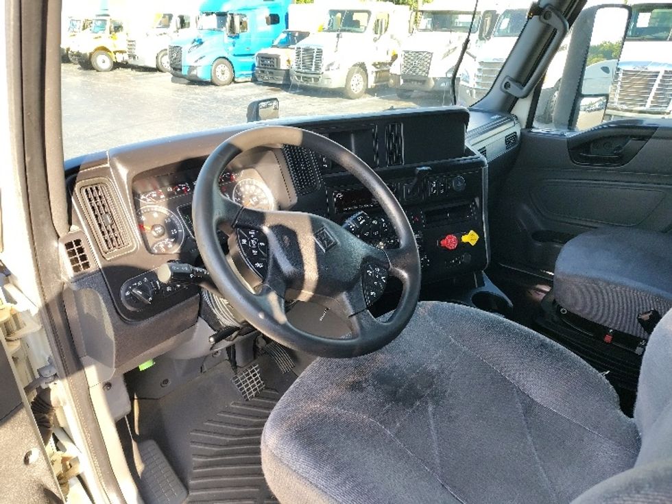 Sleeper Tractor-Heavy Duty Tractors-International-2020-LT625-Greensboro-NC-549,897\n\t\tmiles-$ 47,750 - Image 10
