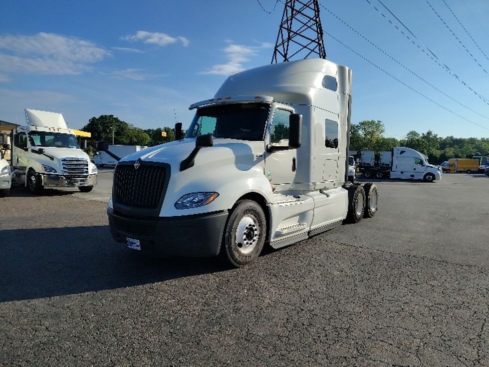 Sleeper Tractor-Heavy Duty Tractors-International-2020-LT625-Greensboro-NC-549,897\n\t\tmiles-$ 47,750 - Image 3