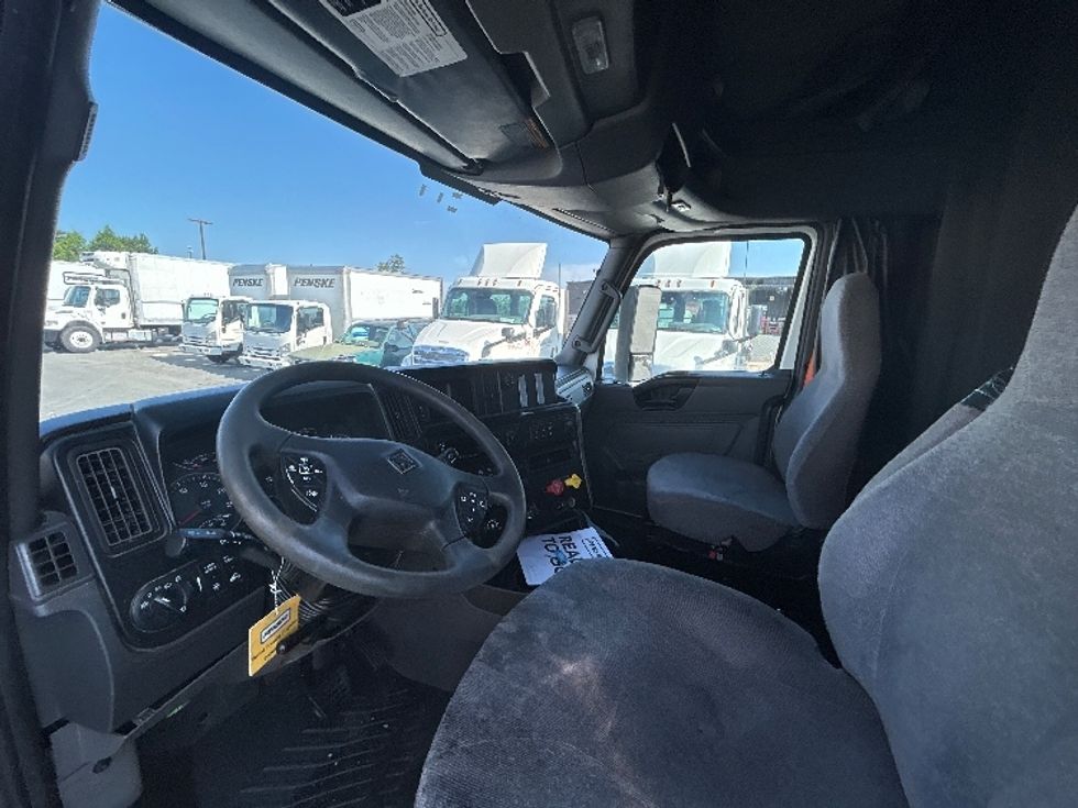 Sleeper Tractor-Heavy Duty Tractors-International-2020-LT625-Greensboro-NC-552,177\n\t\tmiles-$ 42,500 - Image 10