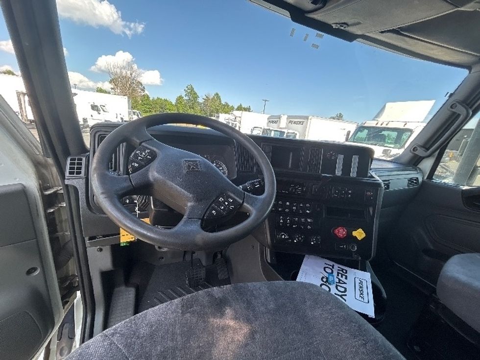 Sleeper Tractor-Heavy Duty Tractors-International-2020-LT625-Greensboro-NC-552,177\n\t\tmiles-$ 42,500 - Image 11