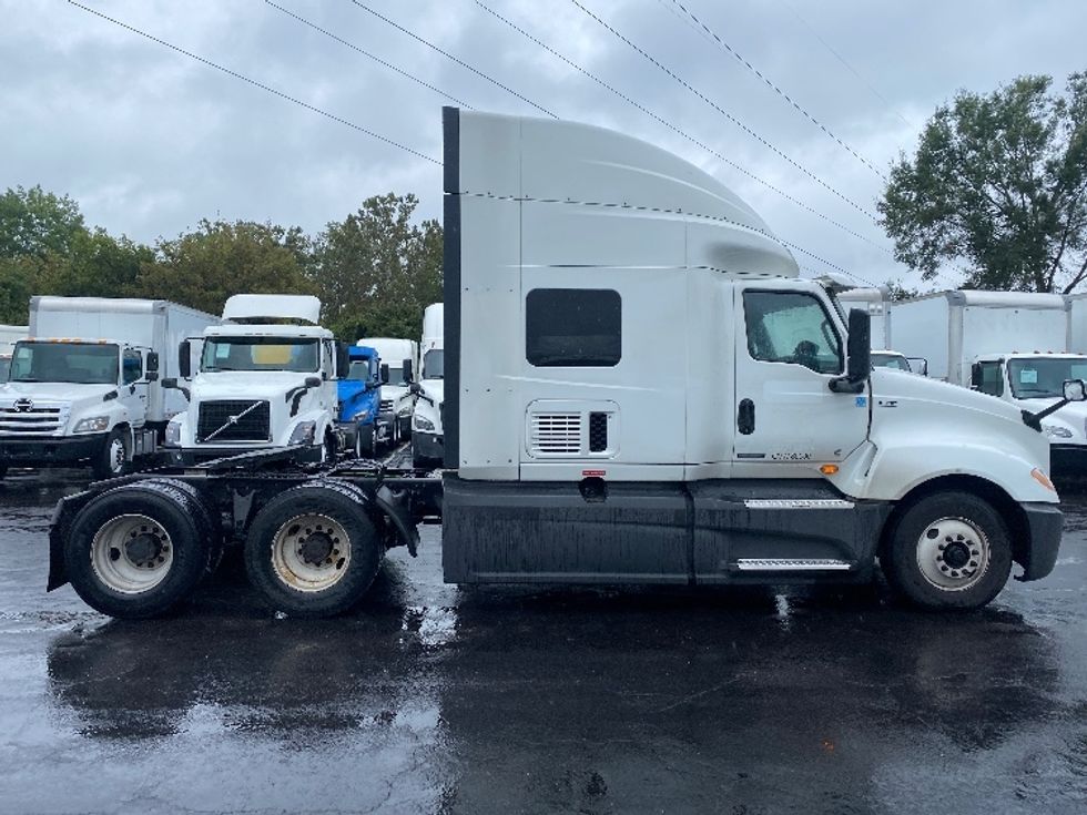 Sleeper Tractor-Heavy Duty Tractors-International-2020-LT625-Greensboro-NC-552,177\n\t\tmiles-$ 42,500 - Image 8