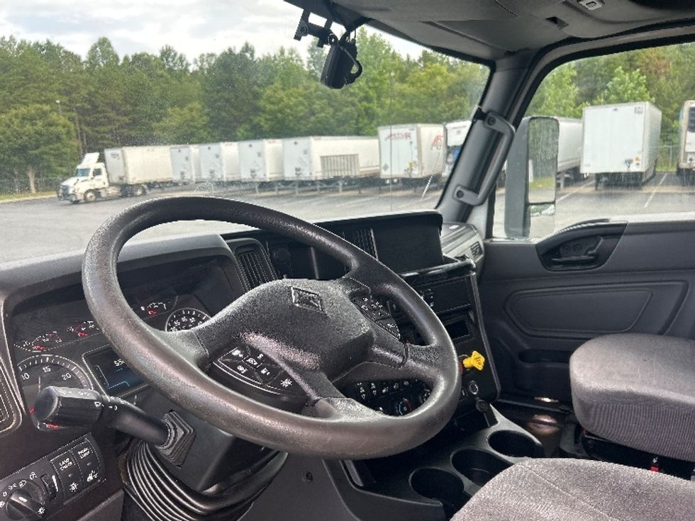 Sleeper Tractor-Heavy Duty Tractors-International-2020-LT625-Greensboro-NC-556,142\n\t\tmiles-$ 47,000 - Image 10