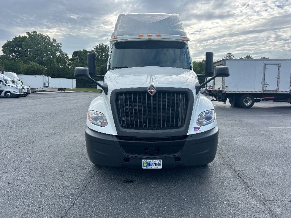 Sleeper Tractor-Heavy Duty Tractors-International-2020-LT625-Greensboro-NC-556,142\n\t\tmiles-$ 47,000 - Image 2