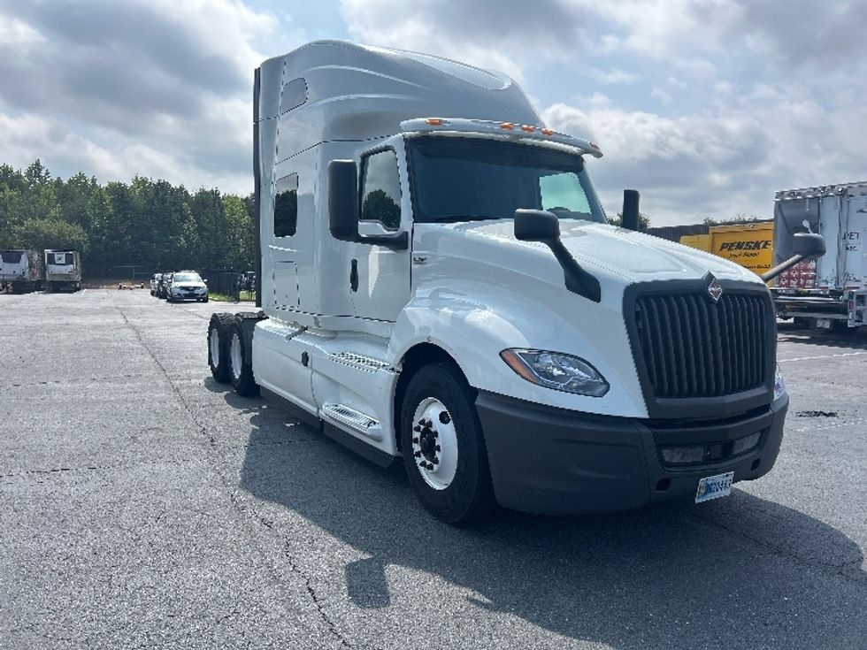 Sleeper Tractor-Heavy Duty Tractors-International-2020-LT625-Greensboro-NC-574,690\n\t\tmiles-$ 45,750 - Image 1
