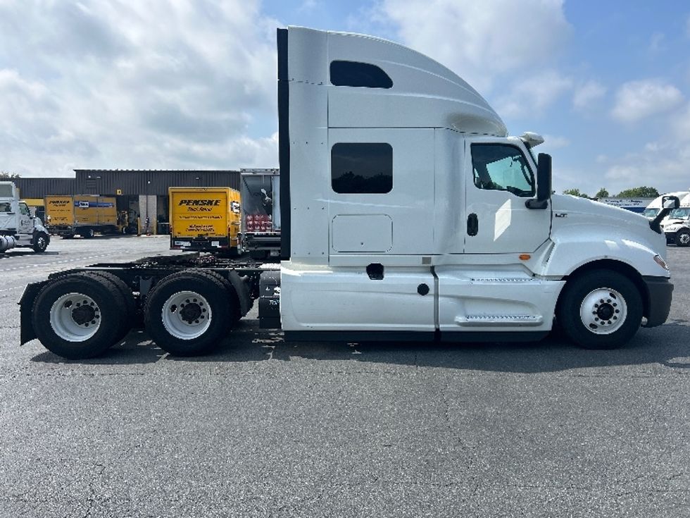 Sleeper Tractor-Heavy Duty Tractors-International-2020-LT625-Greensboro-NC-574,690\n\t\tmiles-$ 45,750 - Image 8