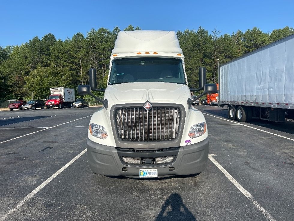Sleeper Tractor-Heavy Duty Tractors-International-2020-LT625-Greensboro-NC-595,314\n\t\tmiles-$ 49,000 - Image 2