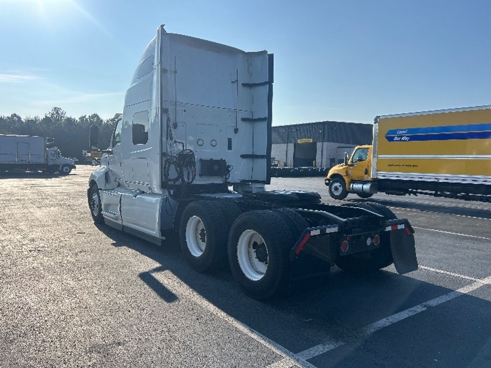 Sleeper Tractor-Heavy Duty Tractors-International-2020-LT625-Greensboro-NC-595,314\n\t\tmiles-$ 49,000 - Image 5