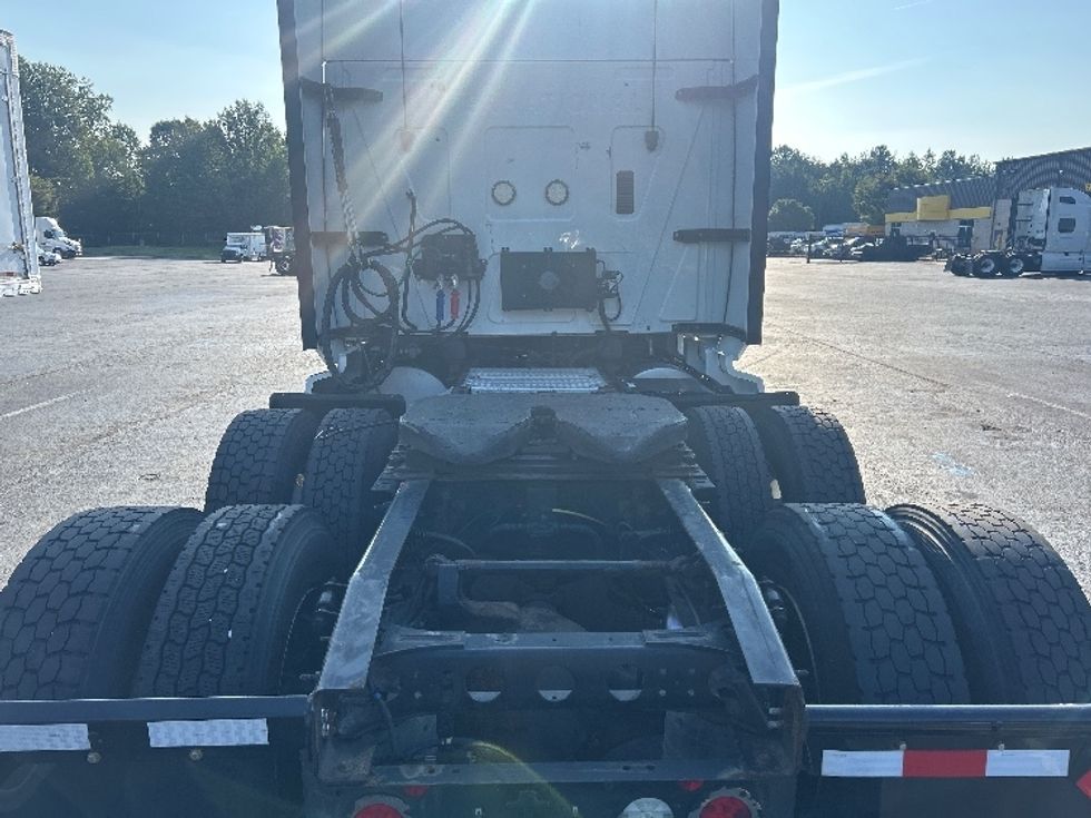 Sleeper Tractor-Heavy Duty Tractors-International-2020-LT625-Greensboro-NC-595,314\n\t\tmiles-$ 49,000 - Image 6