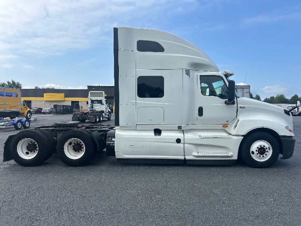 Sleeper Tractor-Heavy Duty Tractors-International-2020-LT625-Greensboro-NC-634,979\n\t\tmiles-$ 38,750 - Image 8