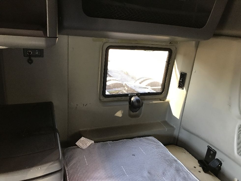 Sleeper Tractor-Heavy Duty Tractors-International-2020-LT625-Hagerstown-MD-449,897\n\t\tmiles-$ 50,500 - Image 18