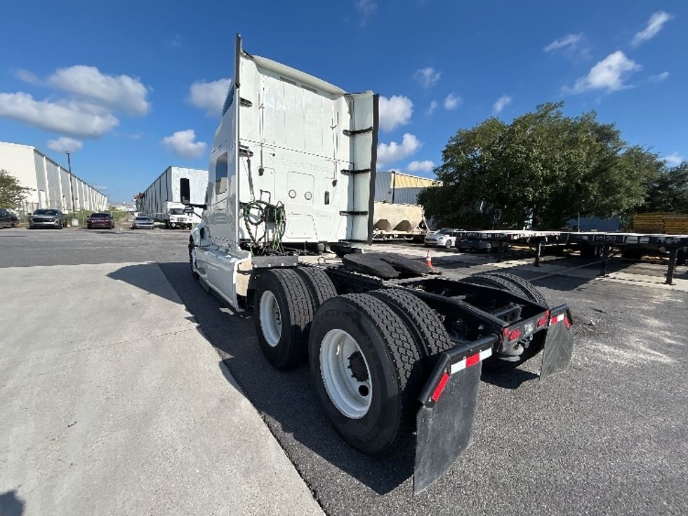 2020 International LT625 LT photo 5