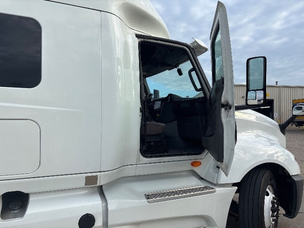 Sleeper Tractor-Heavy Duty Tractors-International-2020-LT625-Hammond-LA-196,309\n\t\tmiles-$ 67,250 - Image 13