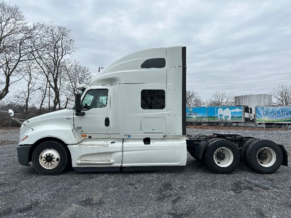 Sleeper Tractor-Heavy Duty Tractors-International-2020-LT625-Harrisburg-PA-396,645\n\t\tmiles-$ 46,250 - Image 4