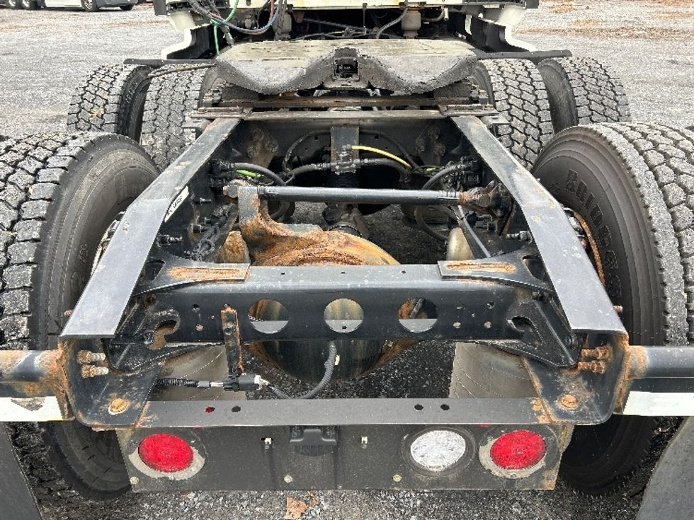 Sleeper Tractor-Heavy Duty Tractors-International-2020-LT625-Harrisburg-PA-396,645\n\t\tmiles-$ 46,250 - Image 6