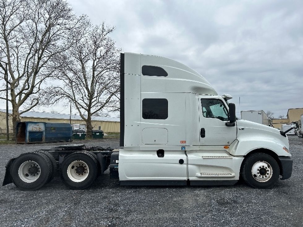 Sleeper Tractor-Heavy Duty Tractors-International-2020-LT625-Harrisburg-PA-396,645\n\t\tmiles-$ 46,250 - Image 8