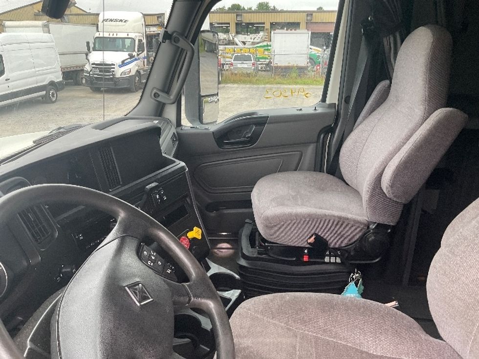 Sleeper Tractor-Heavy Duty Tractors-International-2020-LT625-Harrisburg-PA-504,018\n\t\tmiles-$ 50,750 - Image 10