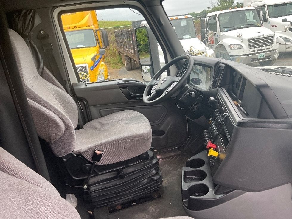Sleeper Tractor-Heavy Duty Tractors-International-2020-LT625-Harrisburg-PA-504,018\n\t\tmiles-$ 50,750 - Image 15