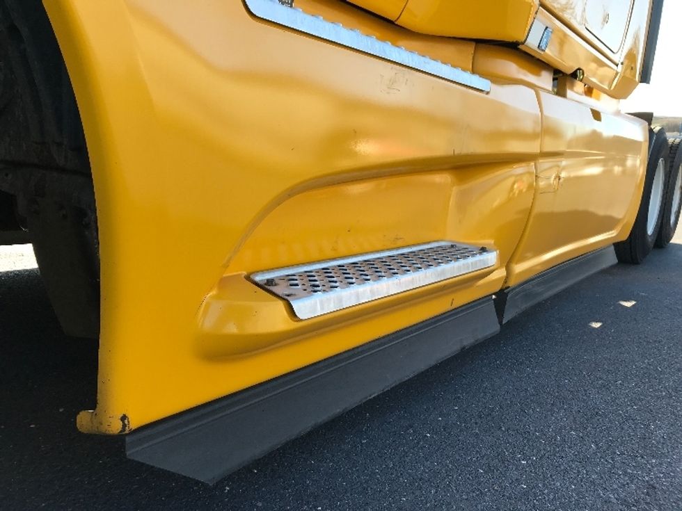 Sleeper Tractor-Heavy Duty Tractors-International-2020-LT625-Harrisonburg-VA-624,039\n\t\tmiles-$ 31,250 - Image 22